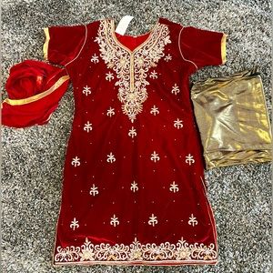 Maroon Velvet Salwar Kameez